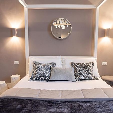 Cardilli Luxury Rooms Рим Экстерьер фото